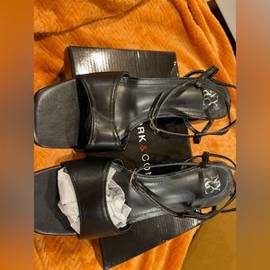 NY&C Marisol Sandal black sandal